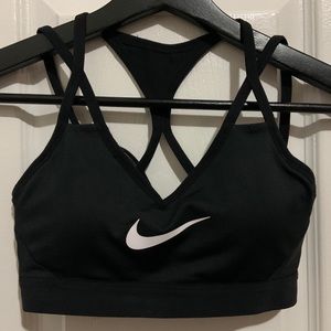 NWOT Nike sports bra